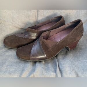 Clarks Brown Leather Mules with Pleated Detail